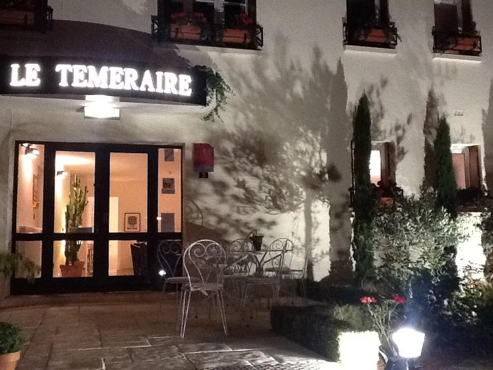 Hotel Le Temeraire Charolles Zewnętrze zdjęcie